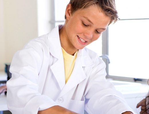 Take the Fear Out of College Prep with Online Homeschool Courses | ReneeatGreatPeace.com #collegeprep #homeschool #homeschoolhighschool #homeschoolscience #ihsnet