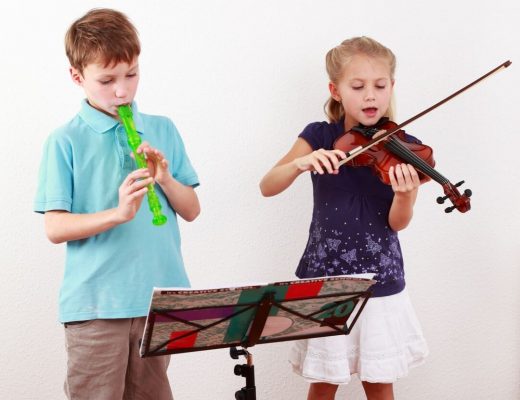 5 Confidence Boosting FREE Resources for Teaching Music in Homeschool | ReneeatGreatPeace.com #music #homeschool #homeschoolmom #homeschooling #musicinhomeschool #ihsnet