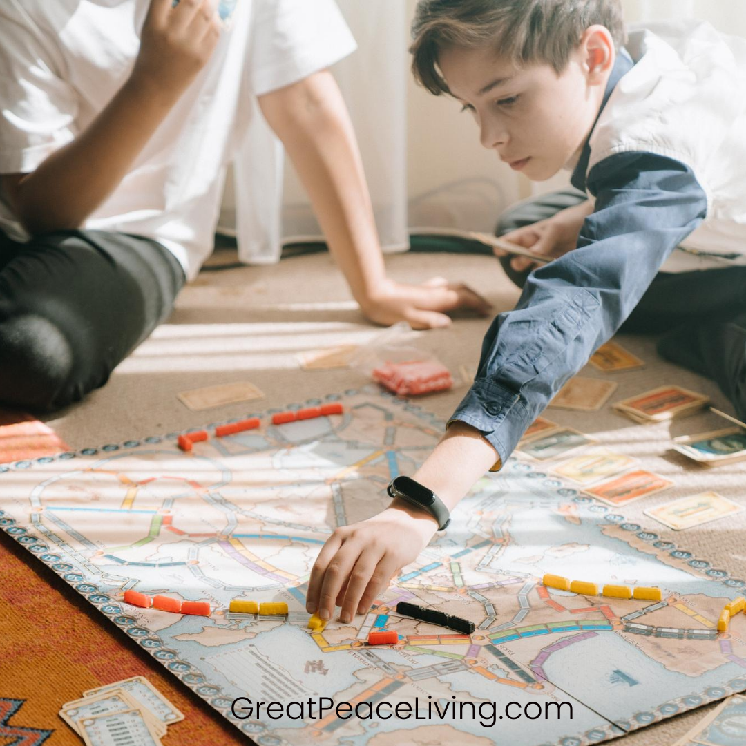 How to Create a Memorable Family Game Night | GreatPeaceLiving.com #family #gamenight