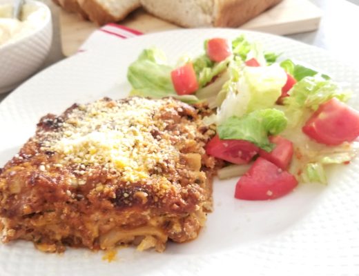 Homemade Lasagna Recipe for Family Dinner | GreatPeaceLiving.com #familydinner #dinnerideas #lasagna