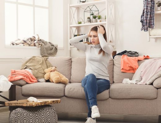 How to Declutter Your Living Room | GreatPeaceLiving.com #homemaking #chores #organization #declutter